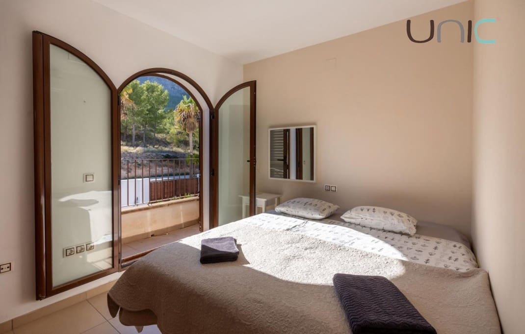 4 soveværelse Byhus til salg i Polop med swimmingpool - € 340.000 (Ref: 9245599)