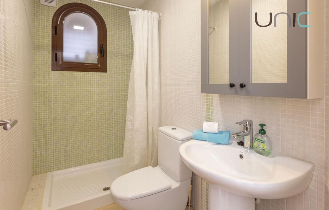 4 soveværelse Byhus til salg i Polop med swimmingpool - € 340.000 (Ref: 9245599)