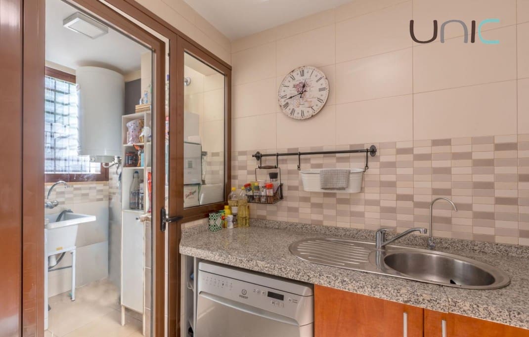 4 soveværelse Byhus til salg i Polop med swimmingpool - € 340.000 (Ref: 9245599)