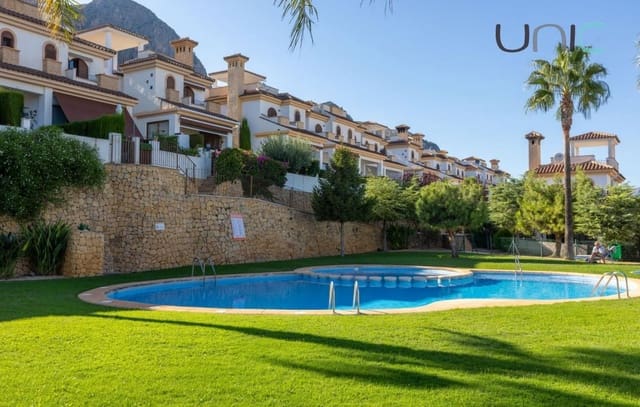 4 soveværelse Byhus til salg i Polop med swimmingpool - € 340.000 (Ref: 9245599)