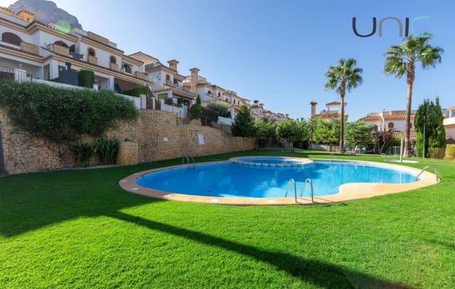 4 soveværelse Byhus til salg i Polop med swimmingpool - € 340.000 (Ref: 9245599)