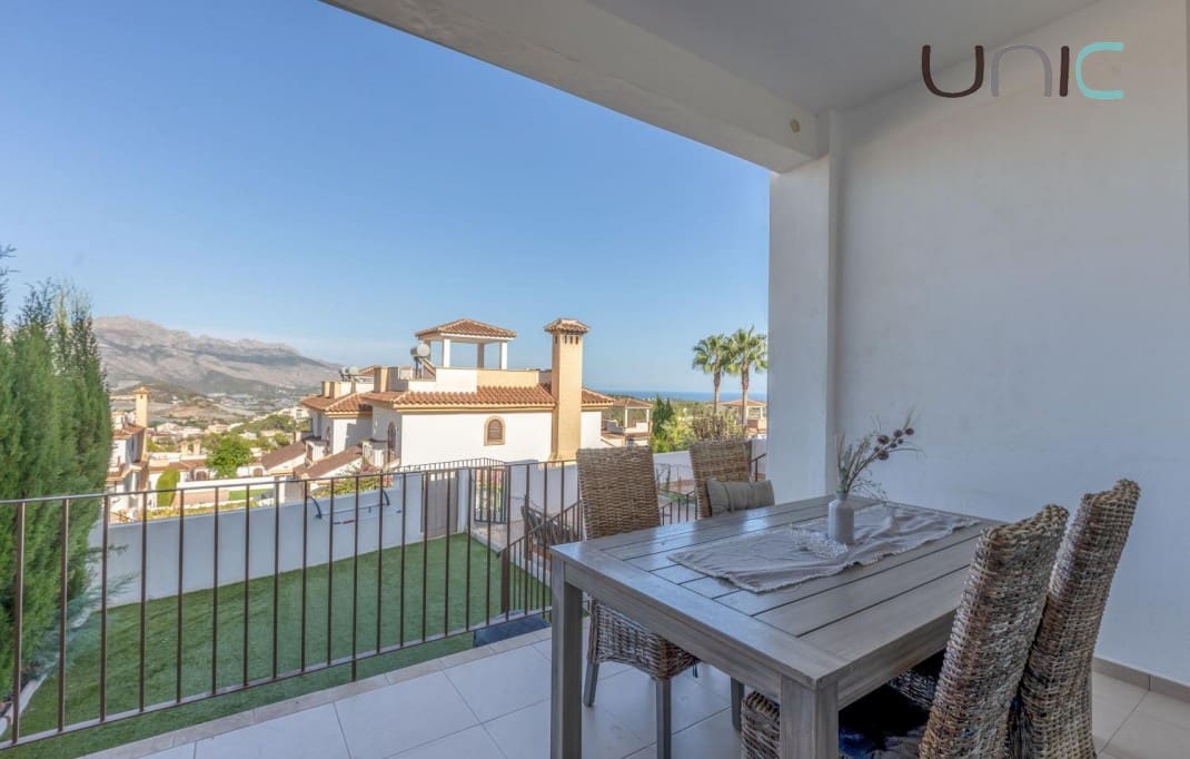 4 soveværelse Byhus til salg i Polop med swimmingpool - € 340.000 (Ref: 9245599)