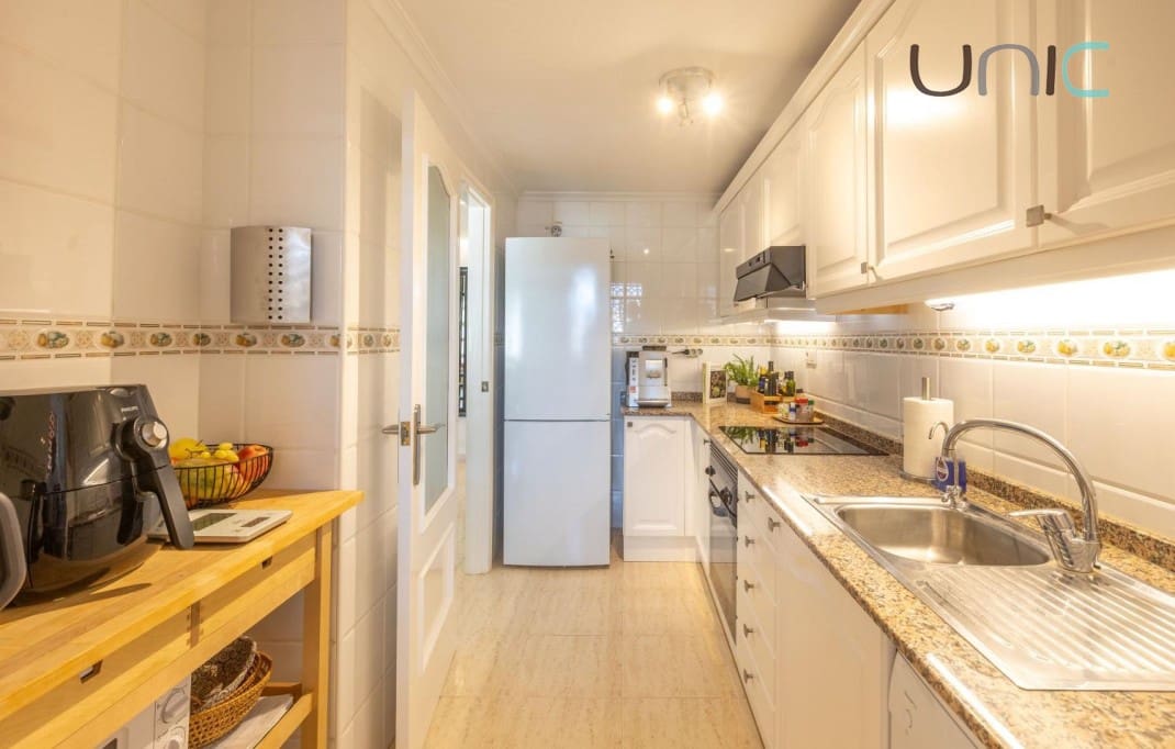 3 bedroom Apartment for sale in Albir with pool - € 430,000 (Ref: 9325330)