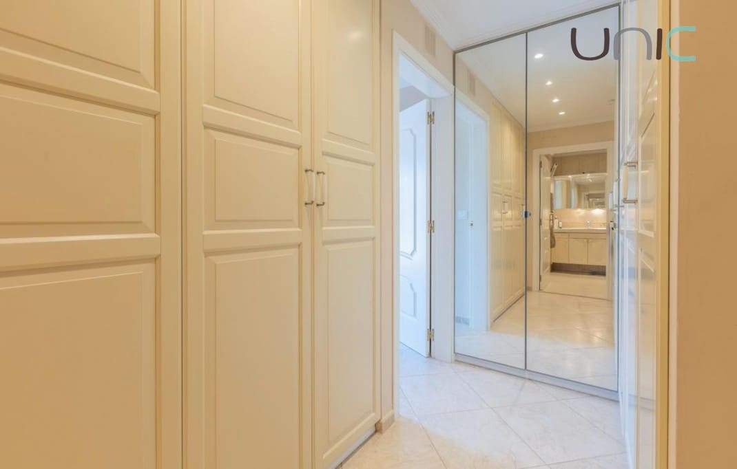 5 soveværelse Villa til salg i La Nucia med swimmingpool - € 895.000 (Ref: 9372382)