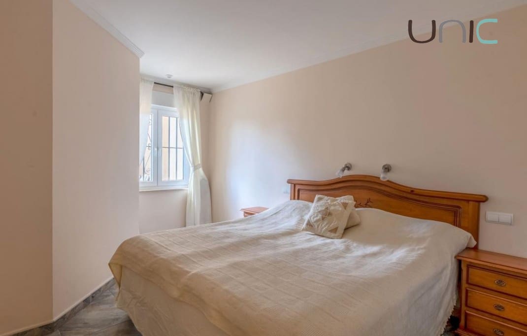 5 soveværelse Villa til salg i La Nucia med swimmingpool - € 895.000 (Ref: 9372382)