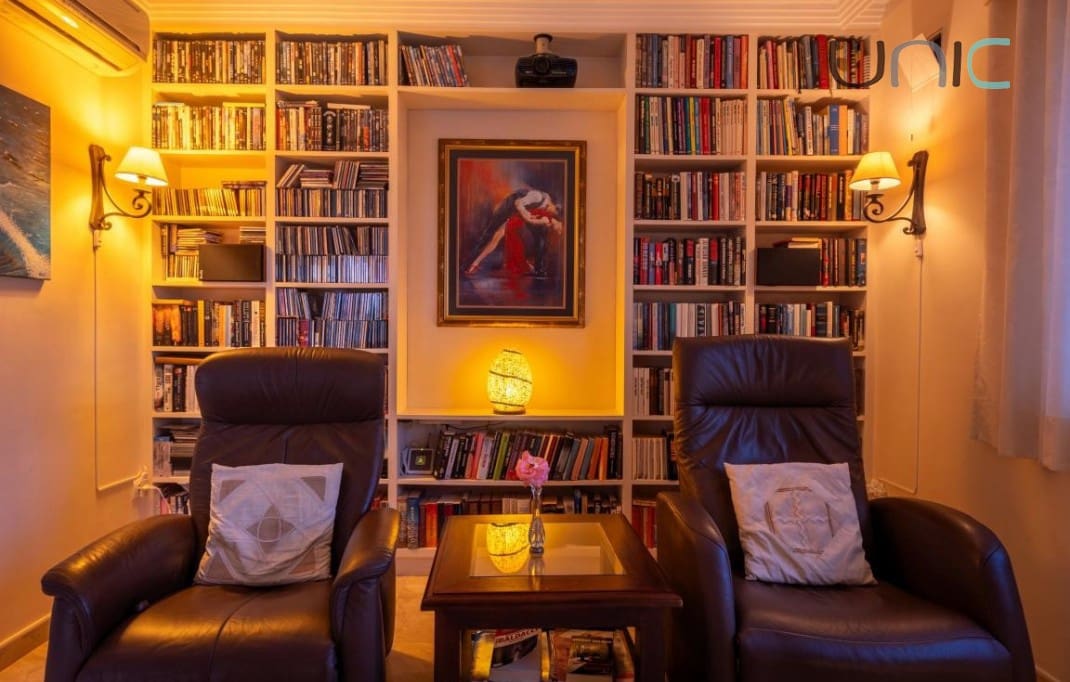 5 soveværelse Villa til salg i La Nucia med swimmingpool - € 895.000 (Ref: 9372382)