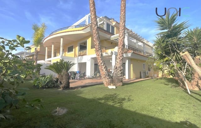 Apartamento de 2 habitaciones en Albir, Alfaz del Pi / L'Alfàs del Pi en venta con piscina garaje - 499.000 € (Ref: 9399869)