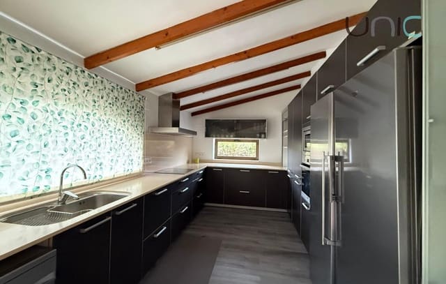 4 soveværelse Villa til leje i Benidorm - € 2.900 (Ref: 9412859)