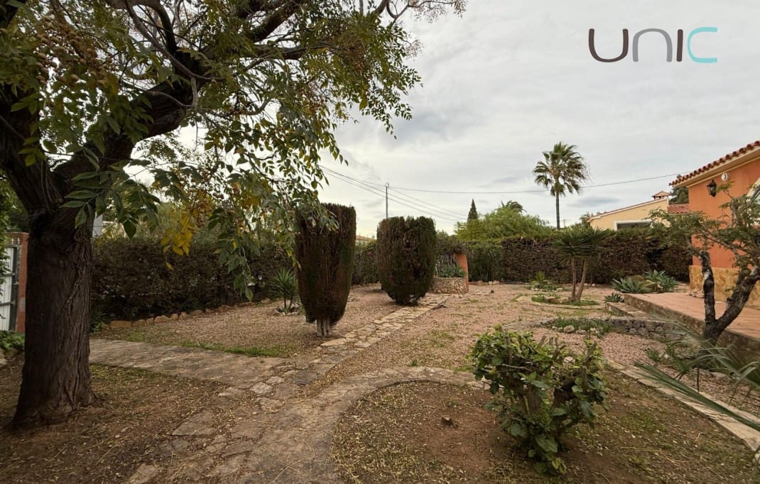 4 Zimmer Villa zu vermieten in Benidorm - 2.900 € (Ref: 9412859)