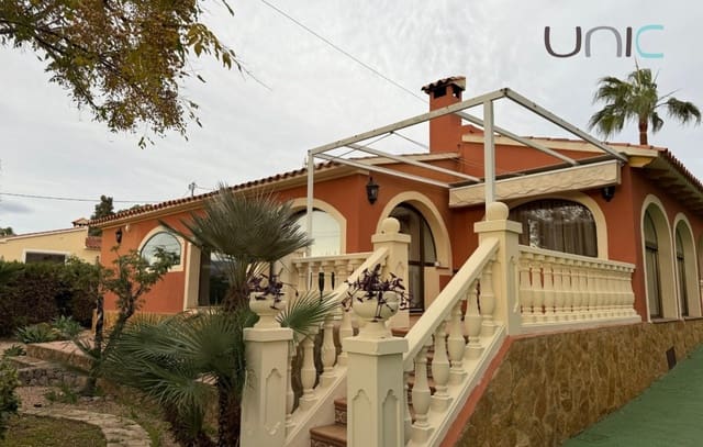 4 soveværelse Villa til leje i Benidorm - € 2.900 (Ref: 9412859)