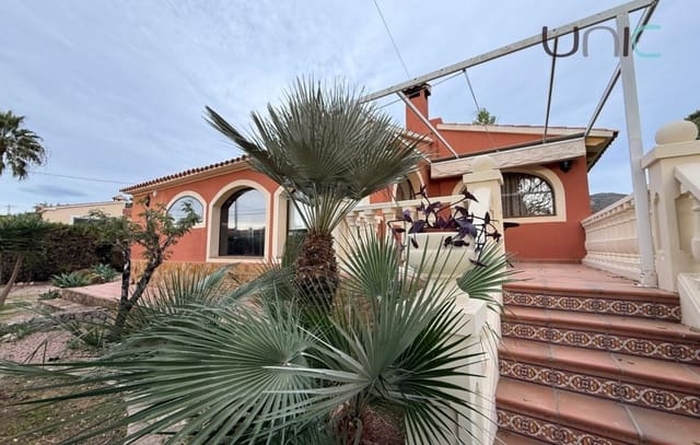 4 soveværelse Villa til leje i Benidorm - € 2.900 (Ref: 9412859)