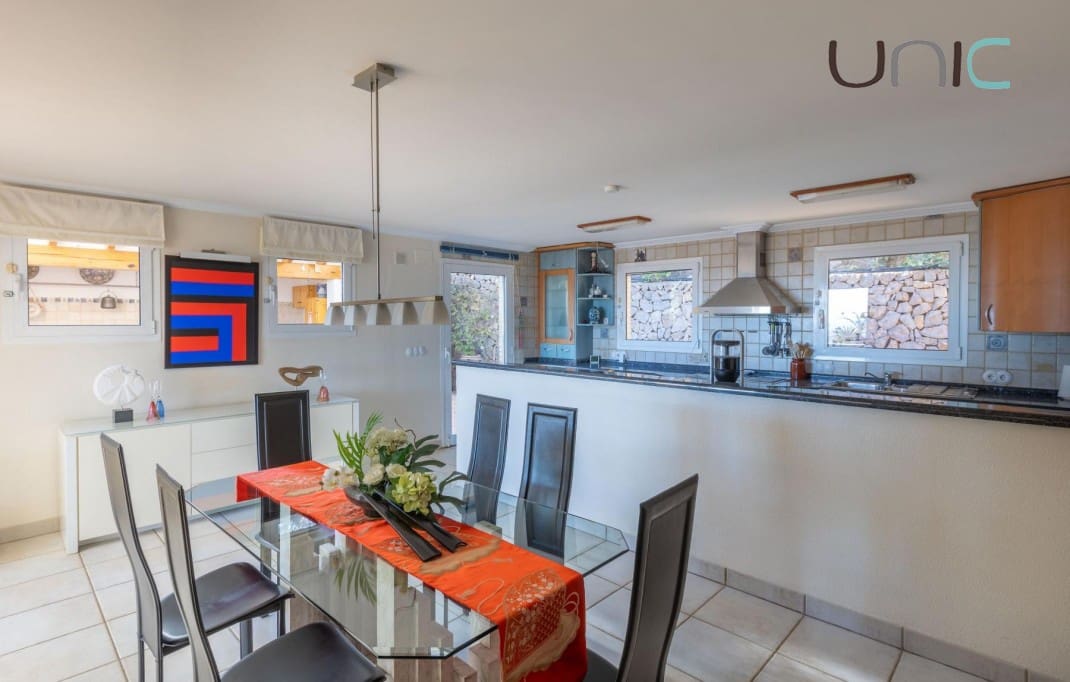 5 soverom Villa til salgs i Callosa d'En Sarria med svømmebasseng - € 890 000 (Ref: 9447213)