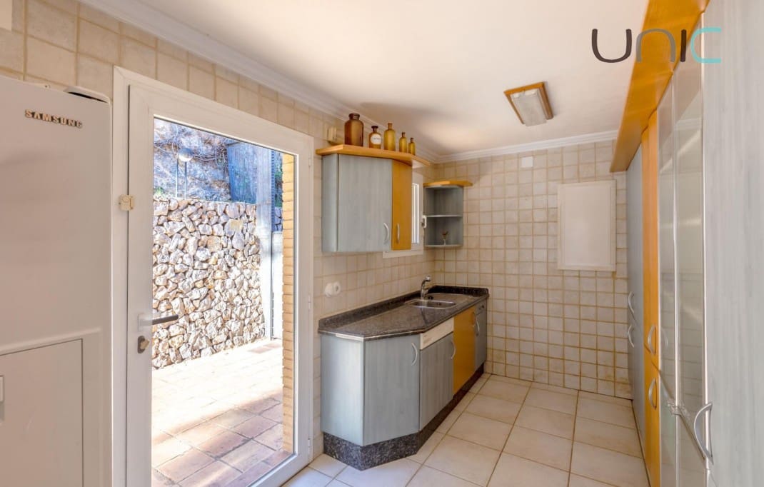 5 soverom Villa til salgs i Callosa d'En Sarria med svømmebasseng - € 890 000 (Ref: 9447213)