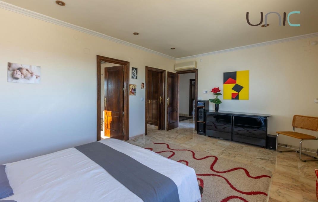 5 soverom Villa til salgs i Callosa d'En Sarria med svømmebasseng - € 890 000 (Ref: 9447213)