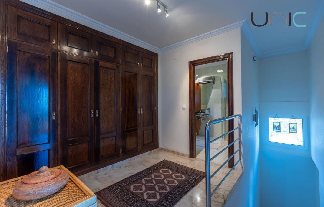 5 soverom Villa til salgs i Callosa d'En Sarria med svømmebasseng - € 890 000 (Ref: 9447213)