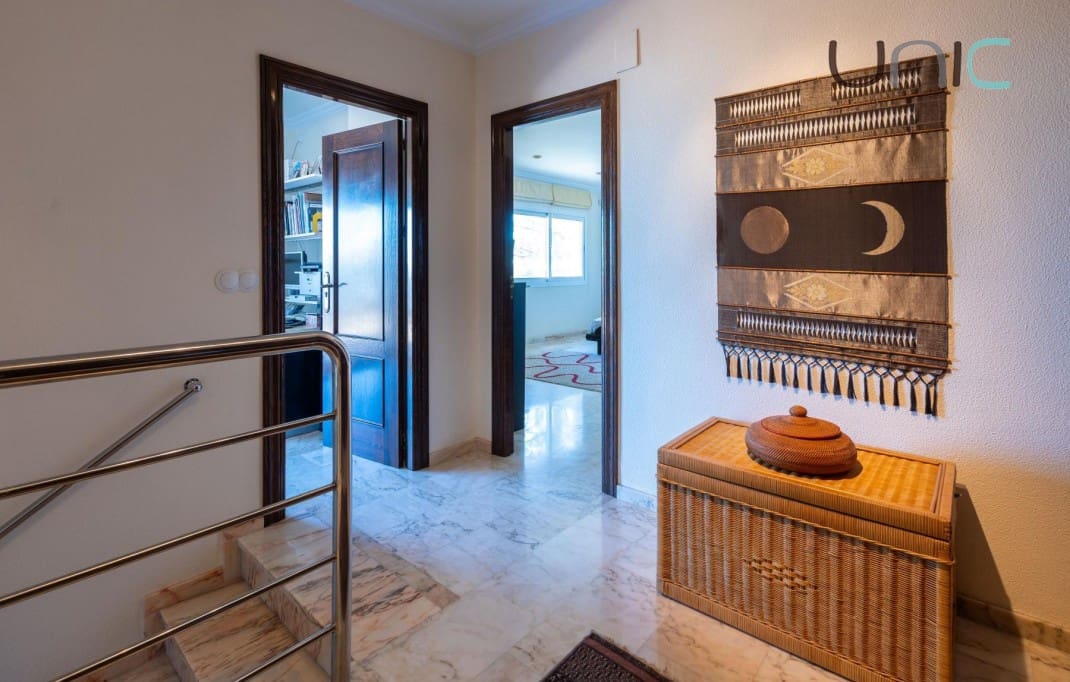 5 soverom Villa til salgs i Callosa d'En Sarria med svømmebasseng - € 890 000 (Ref: 9447213)