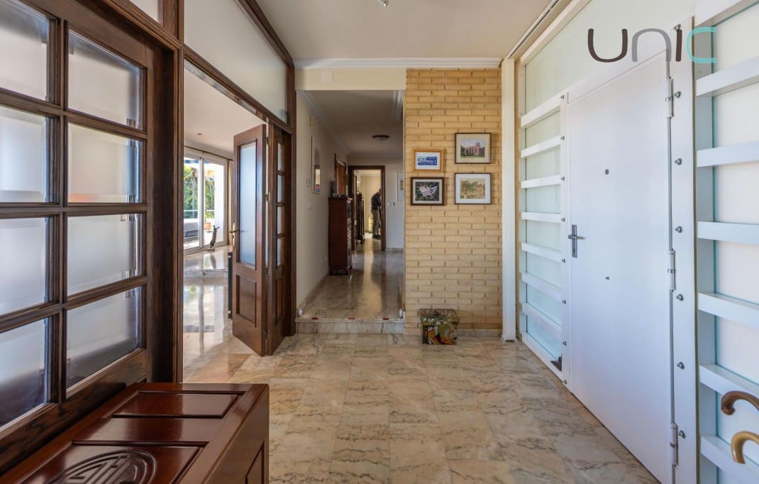 5 soverom Villa til salgs i Callosa d'En Sarria med svømmebasseng - € 890 000 (Ref: 9447213)