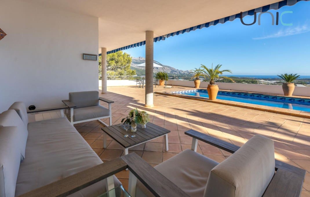 5 soverom Villa til salgs i Callosa d'En Sarria med svømmebasseng - € 890 000 (Ref: 9447213)