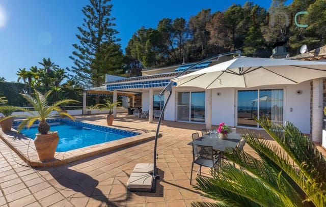 5 soverom Villa til salgs i Callosa d'En Sarrià med svømmebasseng - € 890 000 (Ref: 9447213)