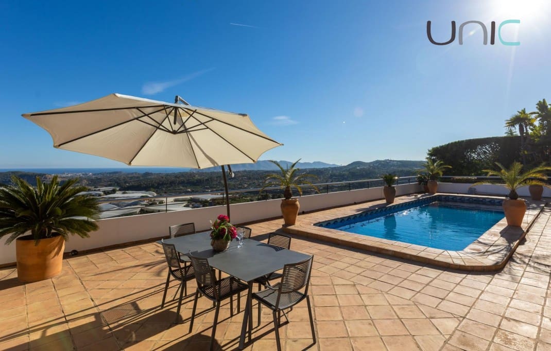 5 soverom Villa til salgs i Callosa d'En Sarria med svømmebasseng - € 890 000 (Ref: 9447213)