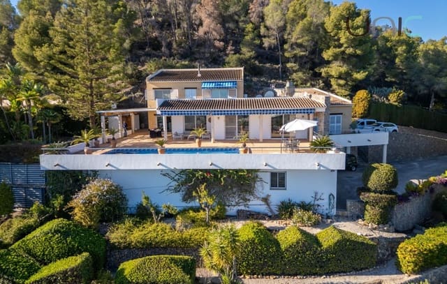 5 soverom Villa til salgs i Callosa d'En Sarrià med svømmebasseng - € 890 000 (Ref: 9447213)