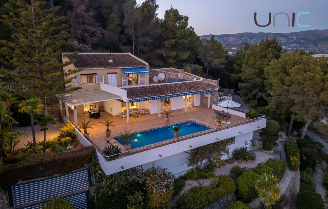 5 soverom Villa til salgs i Callosa d'En Sarria med svømmebasseng - € 890 000 (Ref: 9447213)