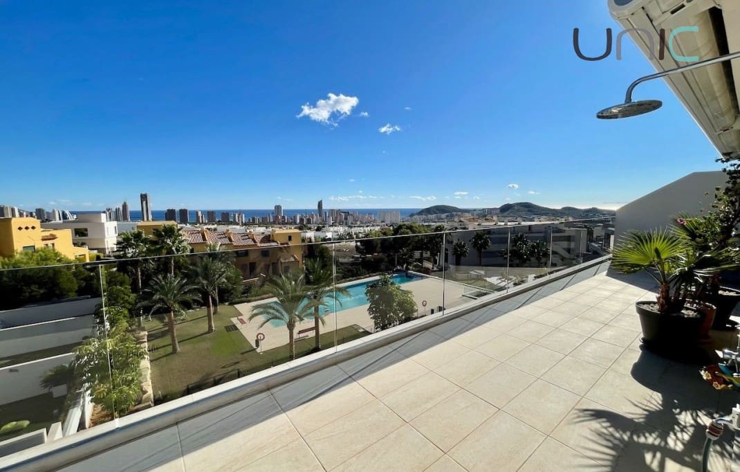 Apartamento de 3 habitaciones en Finestrat en venta con piscina - 540.000 € (Ref: 9447214)