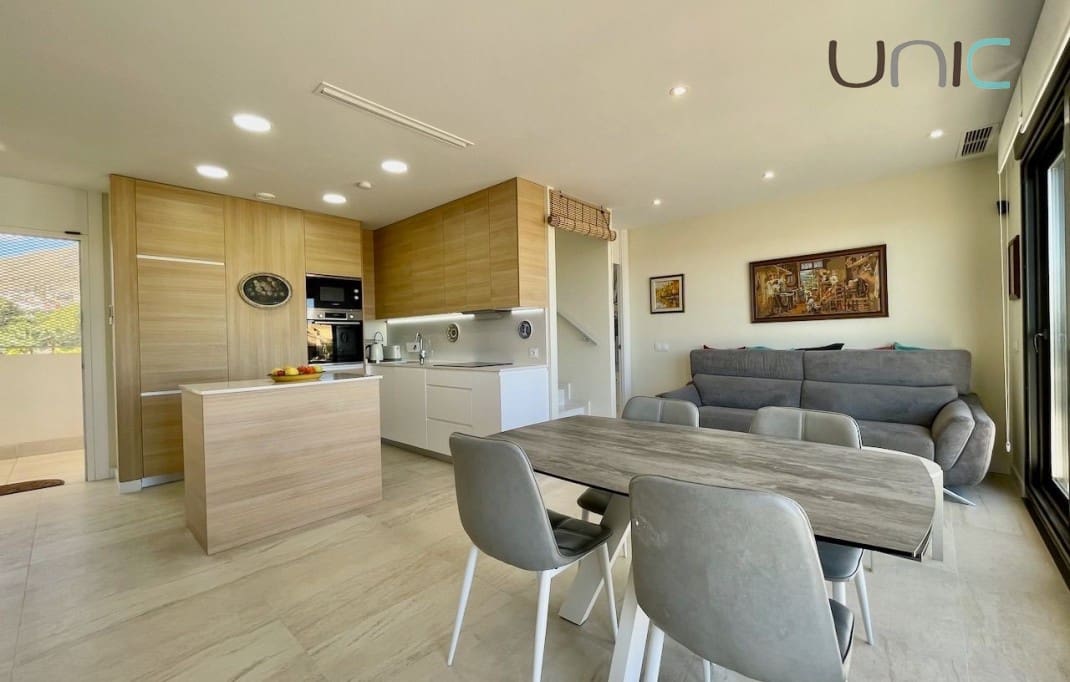 Apartamento de 3 habitaciones en Finestrat en venta con piscina - 540.000 € (Ref: 9447214)