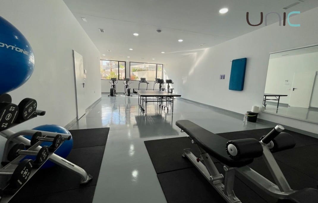 Apartamento de 3 habitaciones en Finestrat en venta con piscina - 540.000 € (Ref: 9447214)