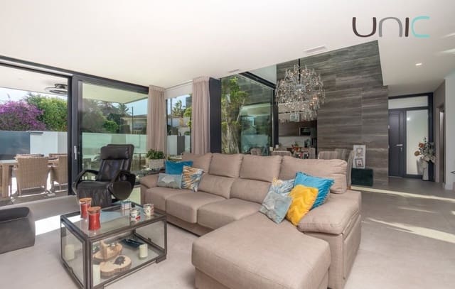 4 soveværelse Villa til salg i Albir, Alfaz del Pi / L'Alfàs del Pi med swimmingpool - € 1.675.000 (Ref: 9447215)