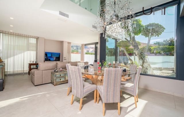 4 soveværelse Villa til salg i Albir, Alfaz del Pi / L'Alfàs del Pi med swimmingpool - € 1.675.000 (Ref: 9447215)