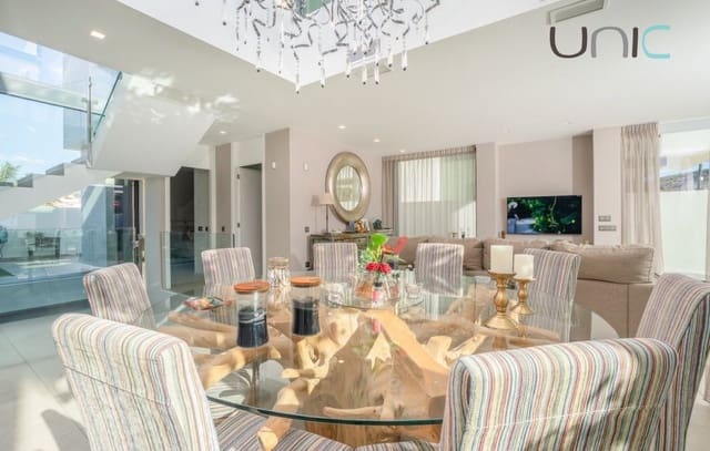 4 soveværelse Villa til salg i Albir, Alfaz del Pi / L'Alfàs del Pi med swimmingpool - € 1.675.000 (Ref: 9447215)