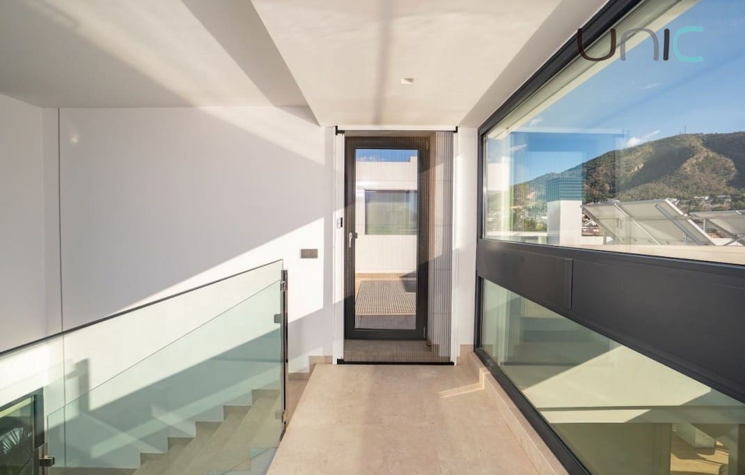 4 soveværelse Villa til salg i Albir med swimmingpool - € 1.675.000 (Ref: 9447215)