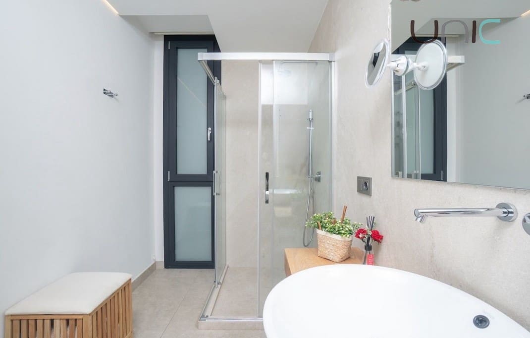 4 soveværelse Villa til salg i Albir med swimmingpool - € 1.675.000 (Ref: 9447215)