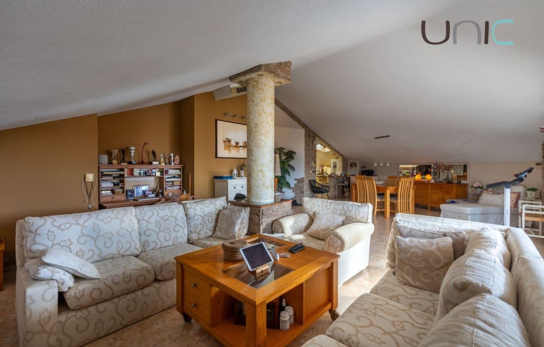 3 bedroom Apartment for sale in Altea with garage - € 525,000 (Ref: 9495390)