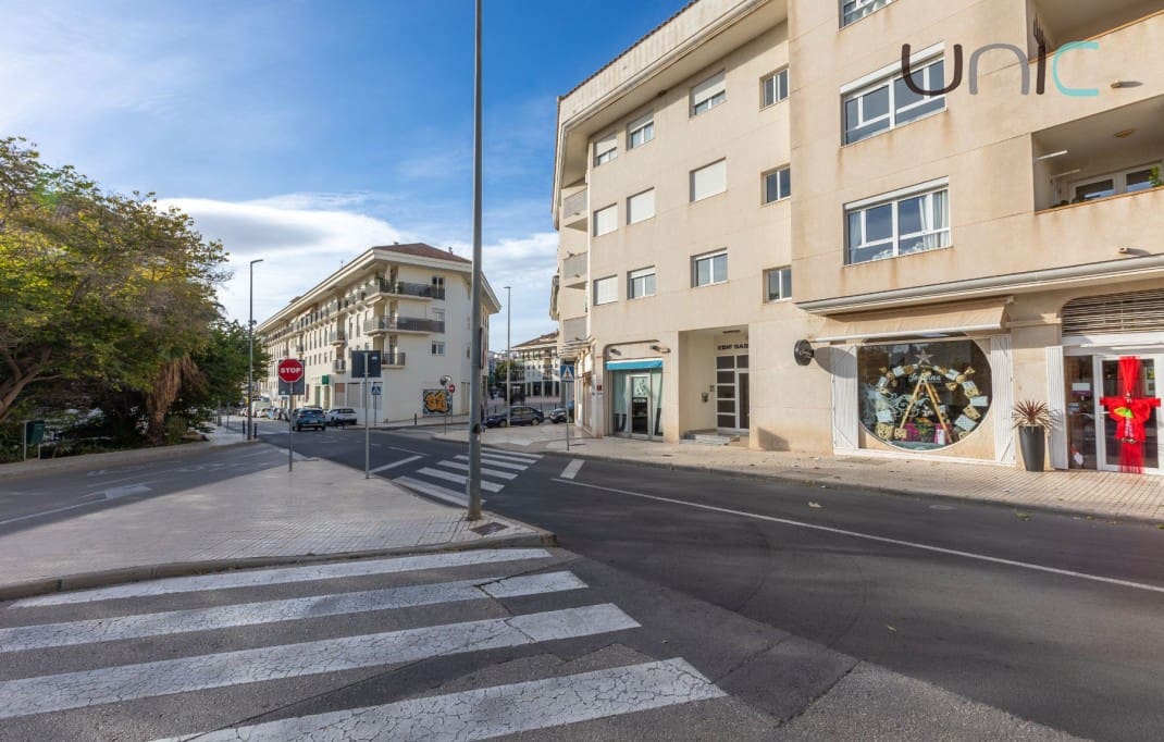 3 bedroom Apartment for sale in Altea with garage - € 525,000 (Ref: 9495390)