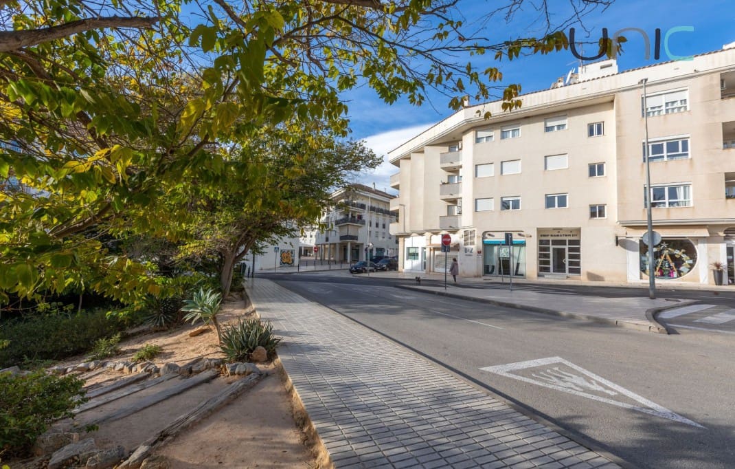 3 bedroom Apartment for sale in Altea with garage - € 525,000 (Ref: 9495390)