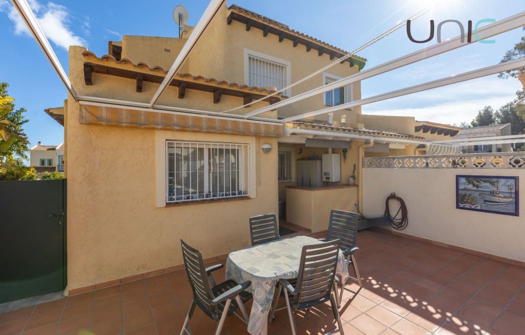 5 bedroom Villa for sale in La Nucia with pool garage - € 399,000 (Ref: 9547393)