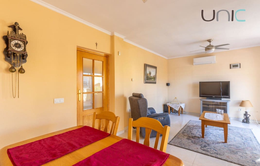 5 bedroom Villa for sale in La Nucia with pool garage - € 399,000 (Ref: 9547393)