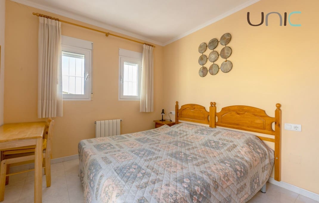 5 bedroom Villa for sale in La Nucia with pool garage - € 399,000 (Ref: 9547393)