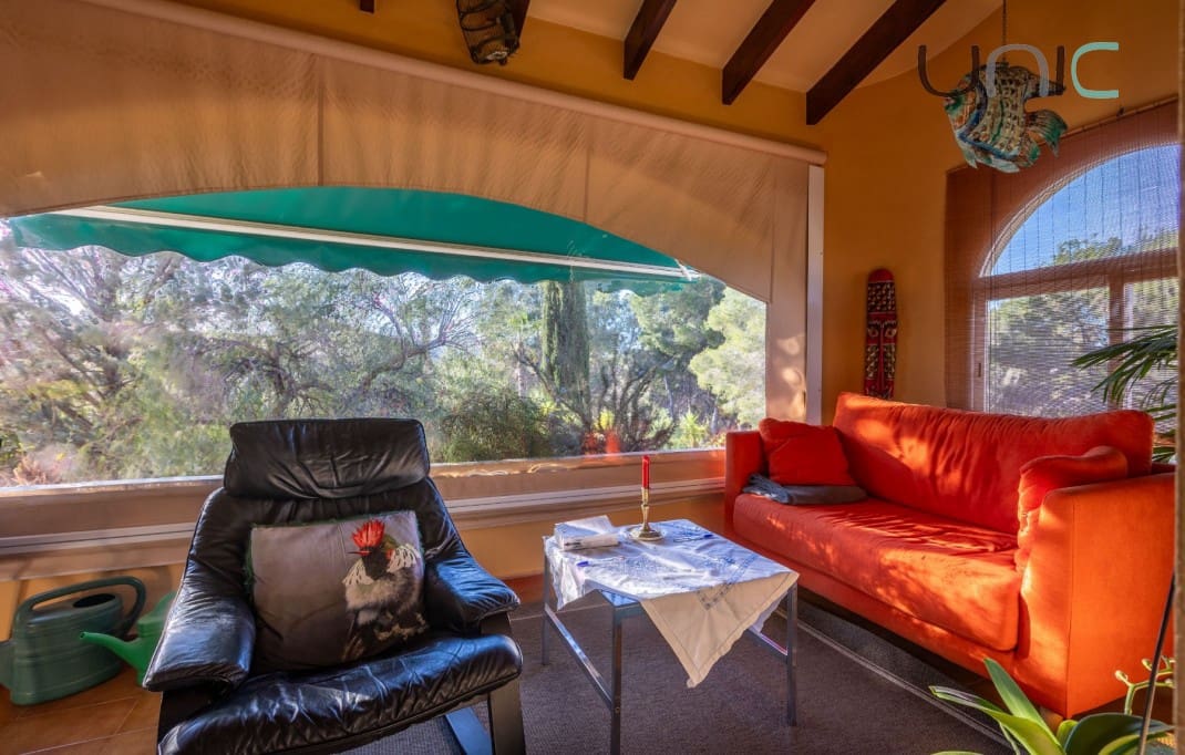 3 bedroom Villa for sale in Altea with pool - € 480,000 (Ref: 9580328)