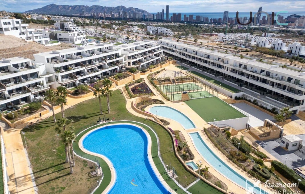 3 makuuhuone Huoneisto myytävänä paikassa Finestrat mukana uima-altaan 
autotalli - 420 000 € (Ref: 9584443)