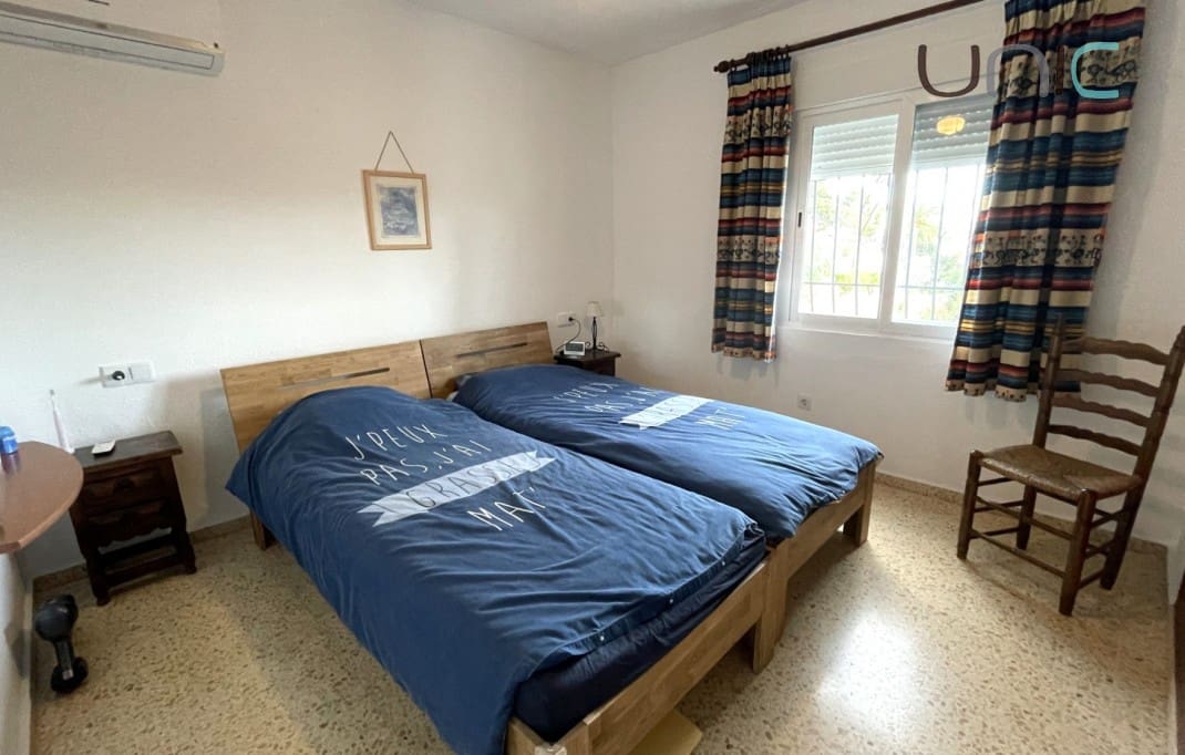 2 makuuhuone Huvila myytävänä paikassa La Nucia mukana uima-altaan 
autotalli - 380 000 € (Ref: 9585240)