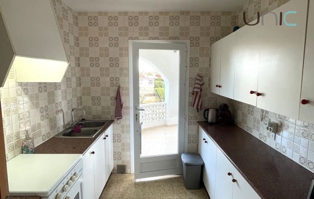 2 makuuhuone Huvila myytävänä paikassa La Nucia mukana uima-altaan 
autotalli - 380 000 € (Ref: 9585240)