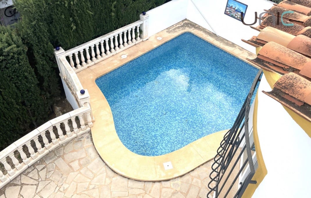 2 makuuhuone Huvila myytävänä paikassa La Nucia mukana uima-altaan 
autotalli - 380 000 € (Ref: 9585240)