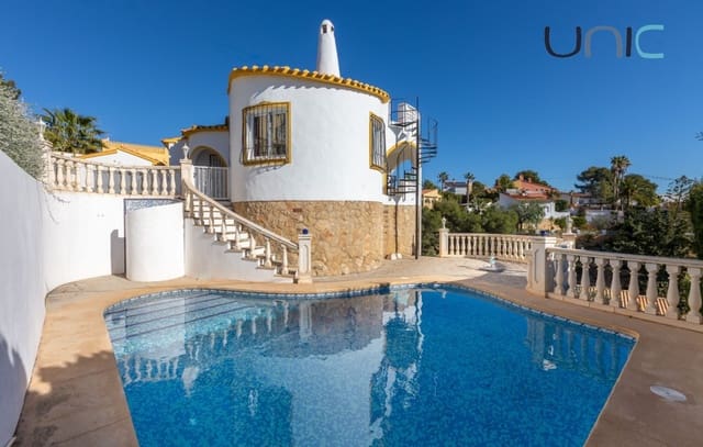 2 soveværelse Villa til salg i La Nucia med swimmingpool garage - € 380.000 (Ref: 9585240)