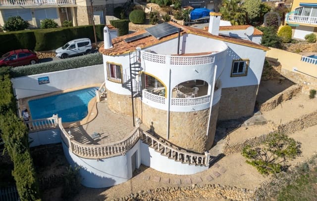 2 soveværelse Villa til salg i La Nucia med swimmingpool garage - € 380.000 (Ref: 9585240)