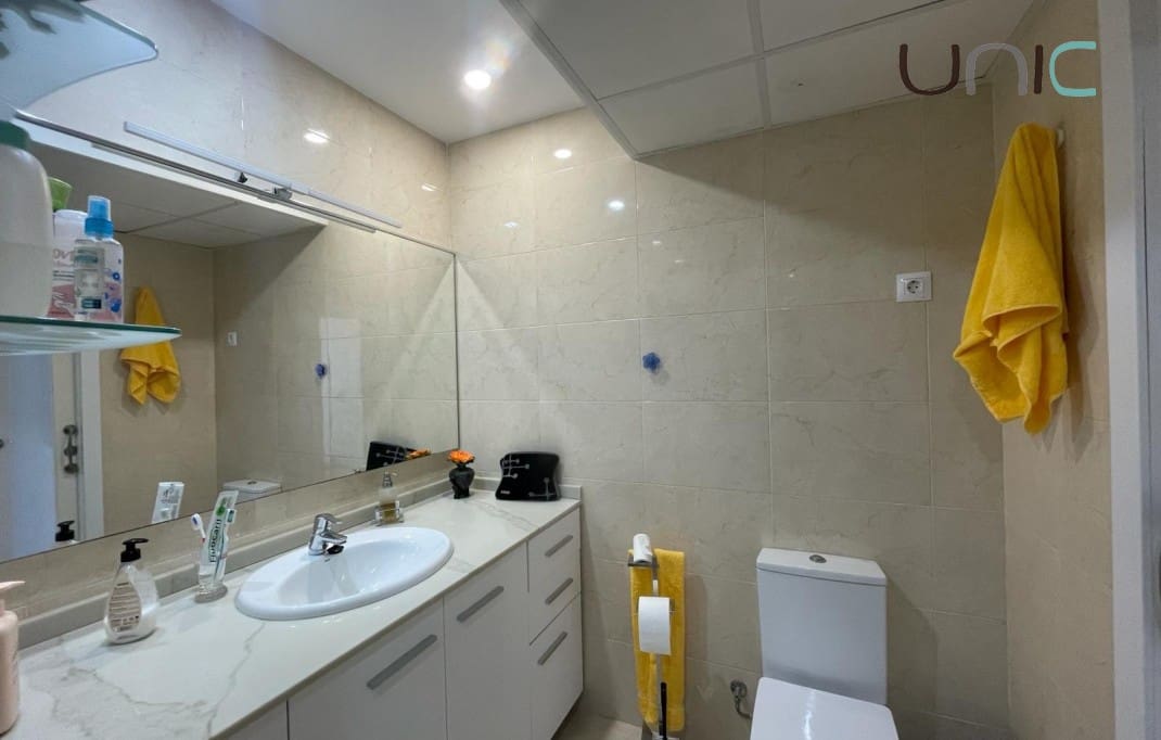 3 quarto Apartamento para arrendar em Albir com piscina garagem - 2 200 € (Ref: 9677916)