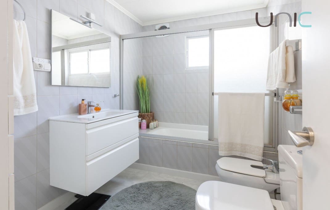 4 quarto Moradia para venda em La Nucia com garagem - 399 000 € (Ref: 9688495)