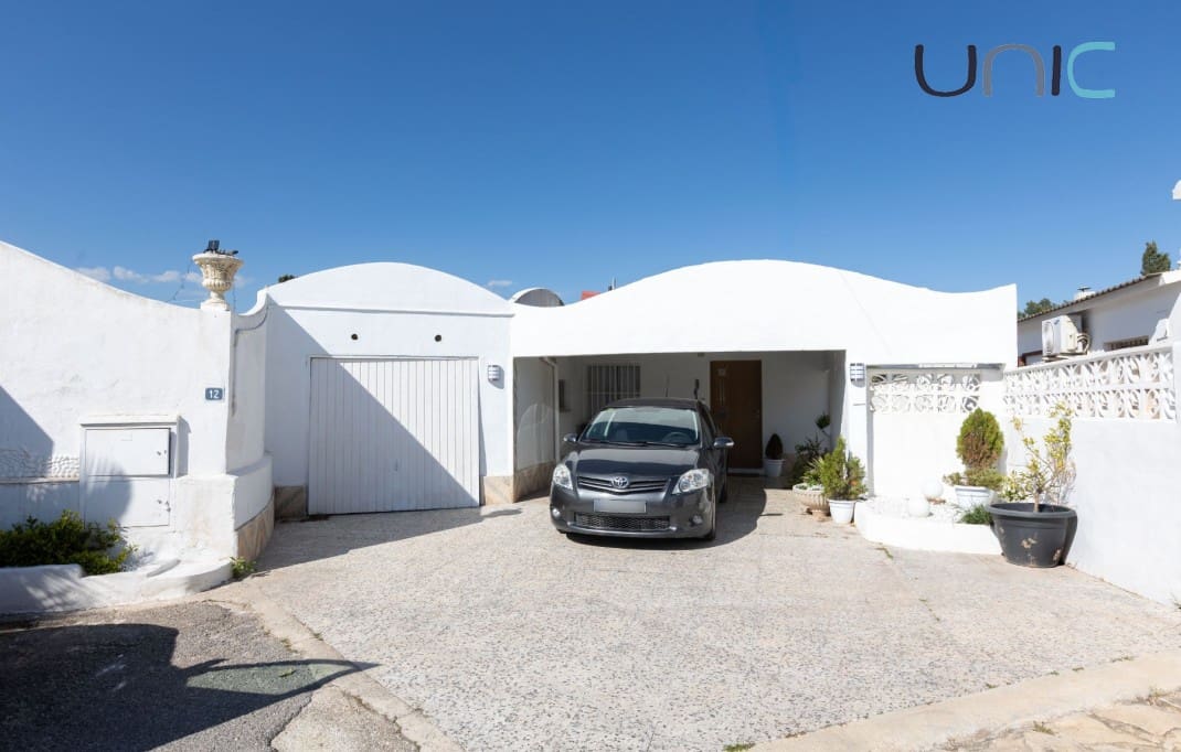 4 quarto Moradia para venda em La Nucia com garagem - 399 000 € (Ref: 9688495)